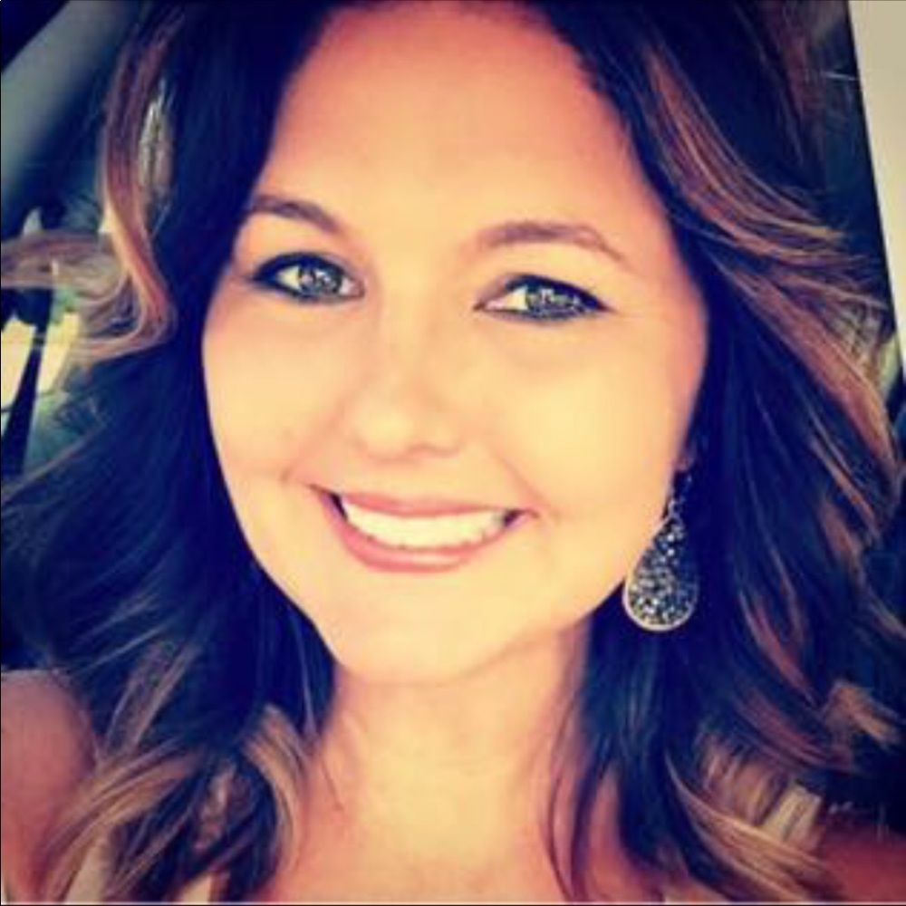 Meet your Posher, Julie